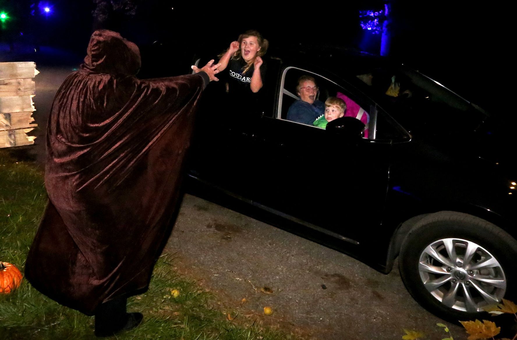 Grant's Farm Halloween Drive-Thru Experience